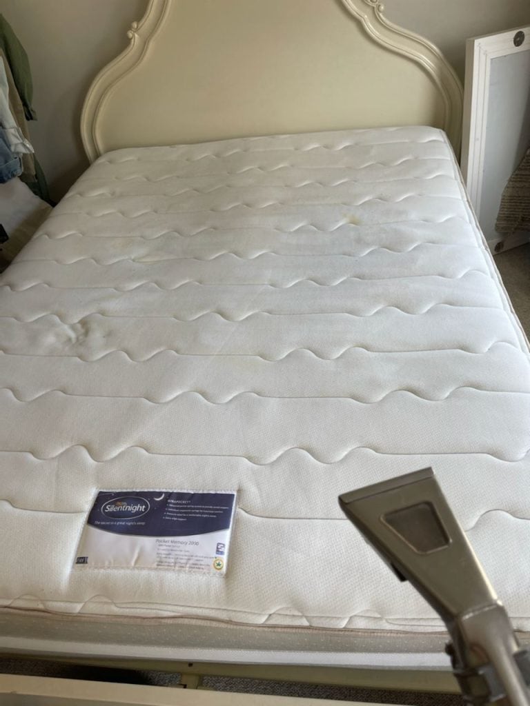 Professional mattress cleaning Procedure
